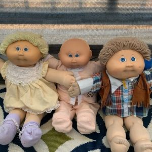 Vintage Cabbage Patch dolls